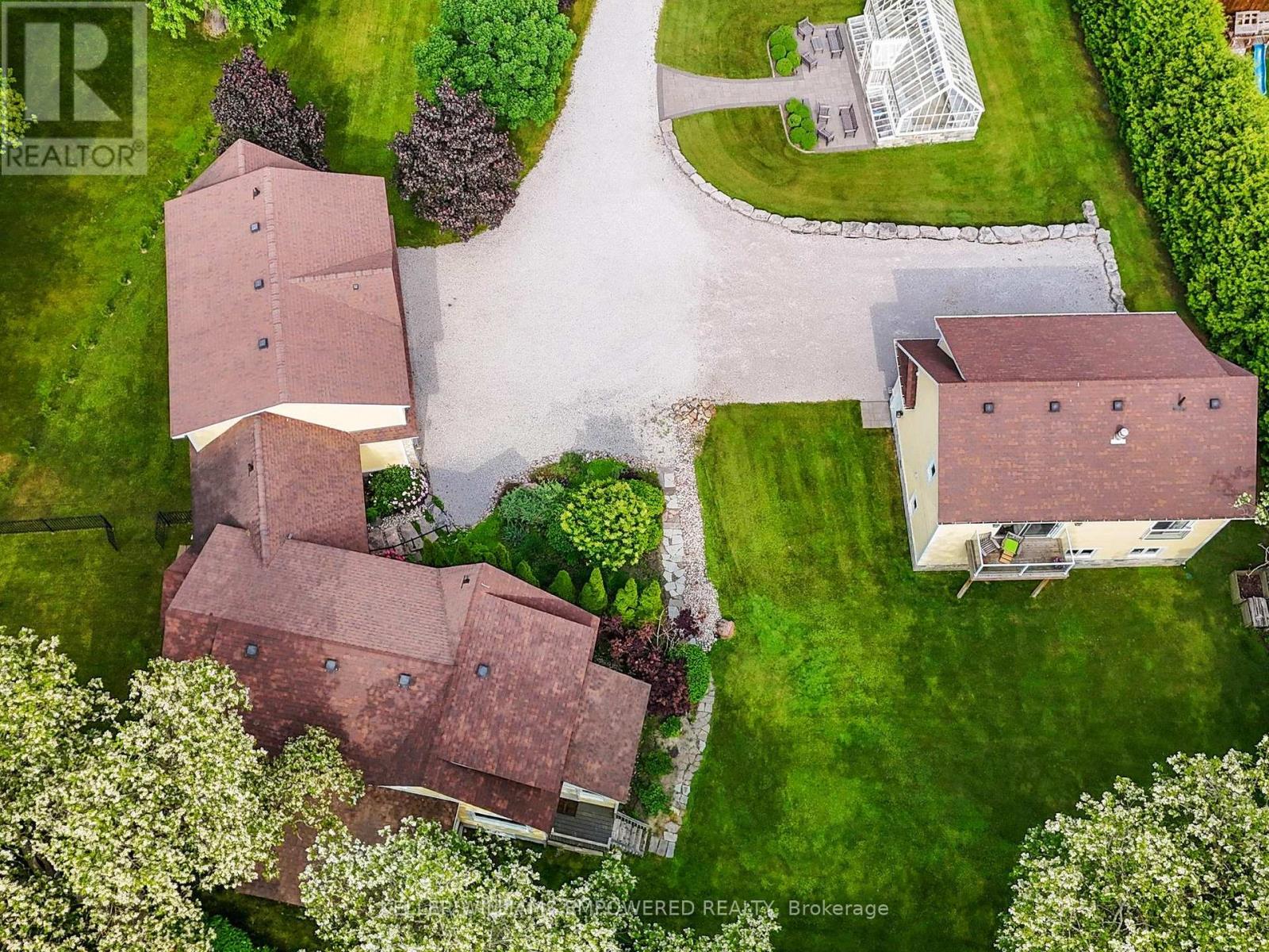 6 And 8 Macleod Estate Court, Richmond Hill, Ontario  L4E 0B1 - Photo 6 - N12770830