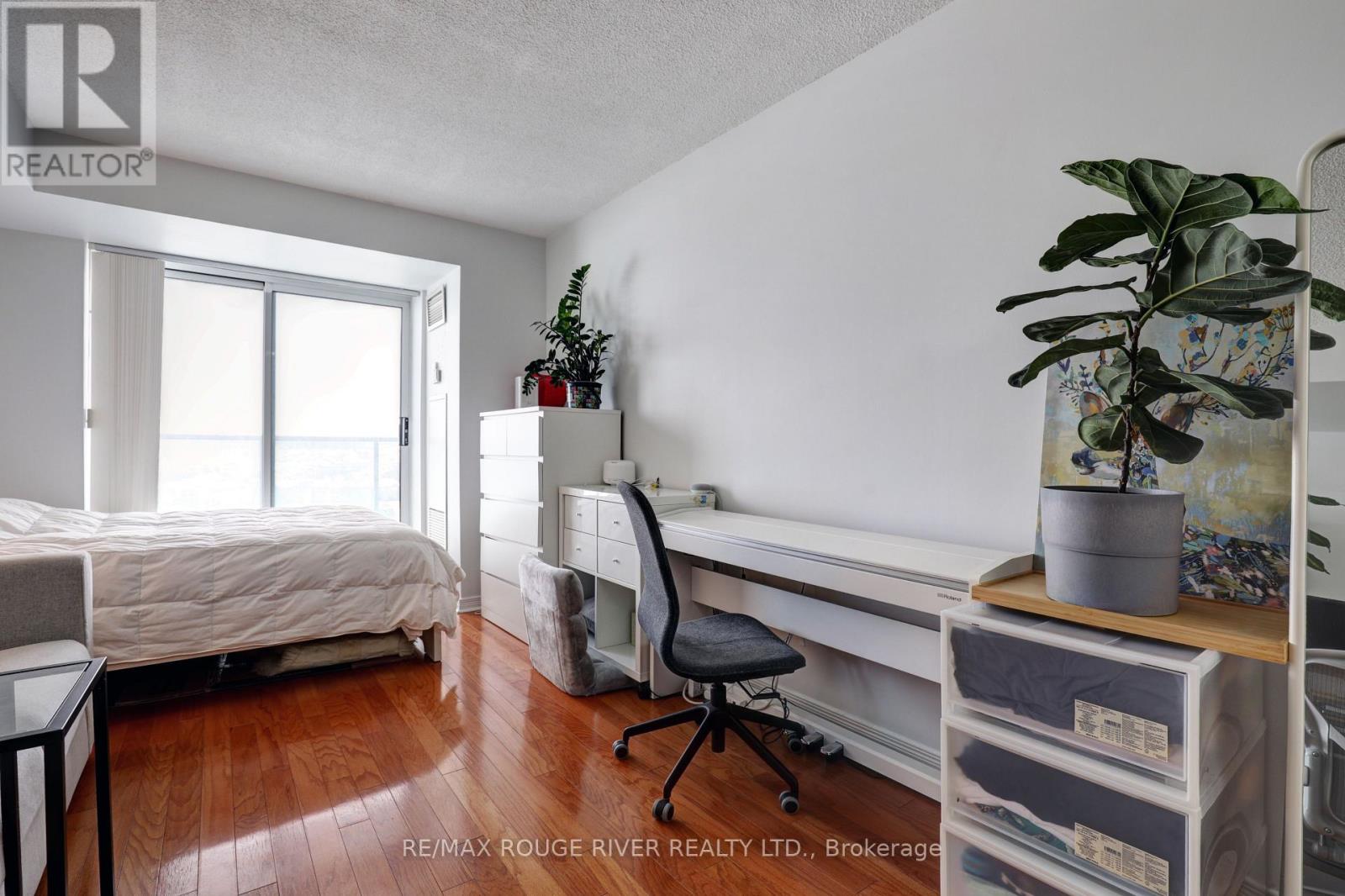 1008 - 11 Oneida Crescent, Richmond Hill, Ontario  L4B 0A1 - Photo 14 - N12770972