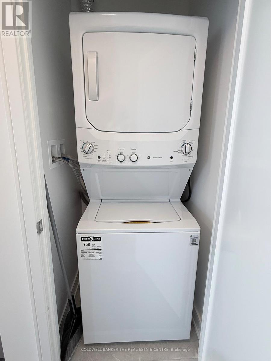 A1007 - 693 Davis Drive, Newmarket, Ontario  L3Y 0J1 - Photo 9 - N12770976