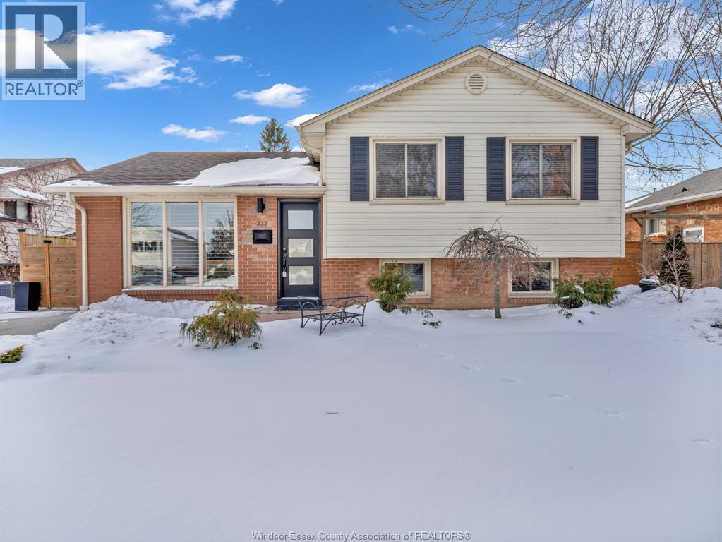 MLS# 26002823: 337 CARLING CRESCENT, Windsor, Canada