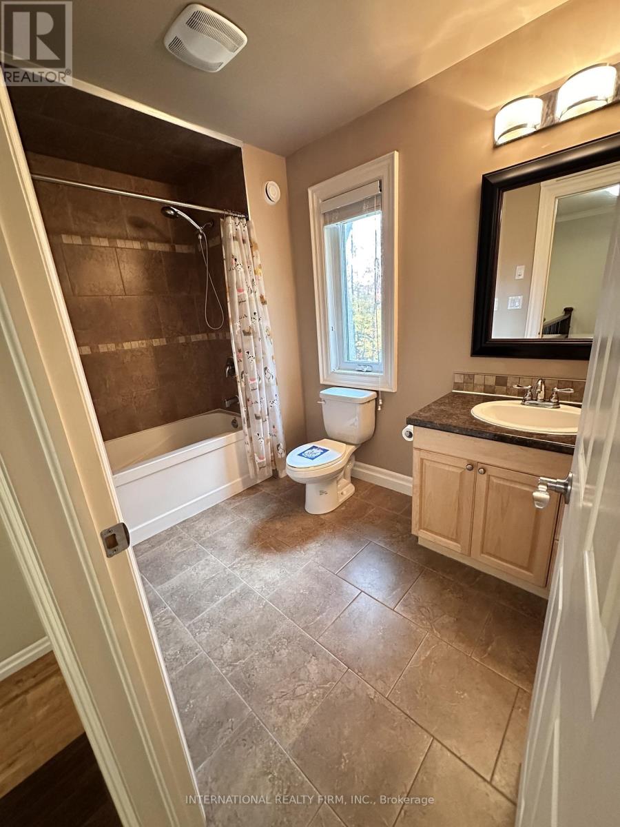 1075 Big Bay Point Road, Barrie, Ontario  L9J 0A2 - Photo 14 - S12770862