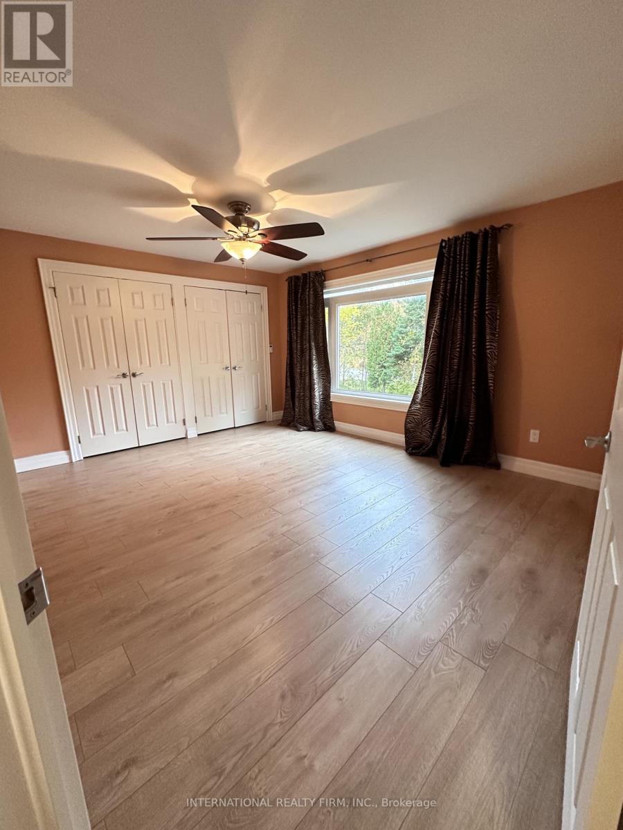 1075 Big Bay Point Road, Barrie, Ontario  L9J 0A2 - Photo 16 - S12770862