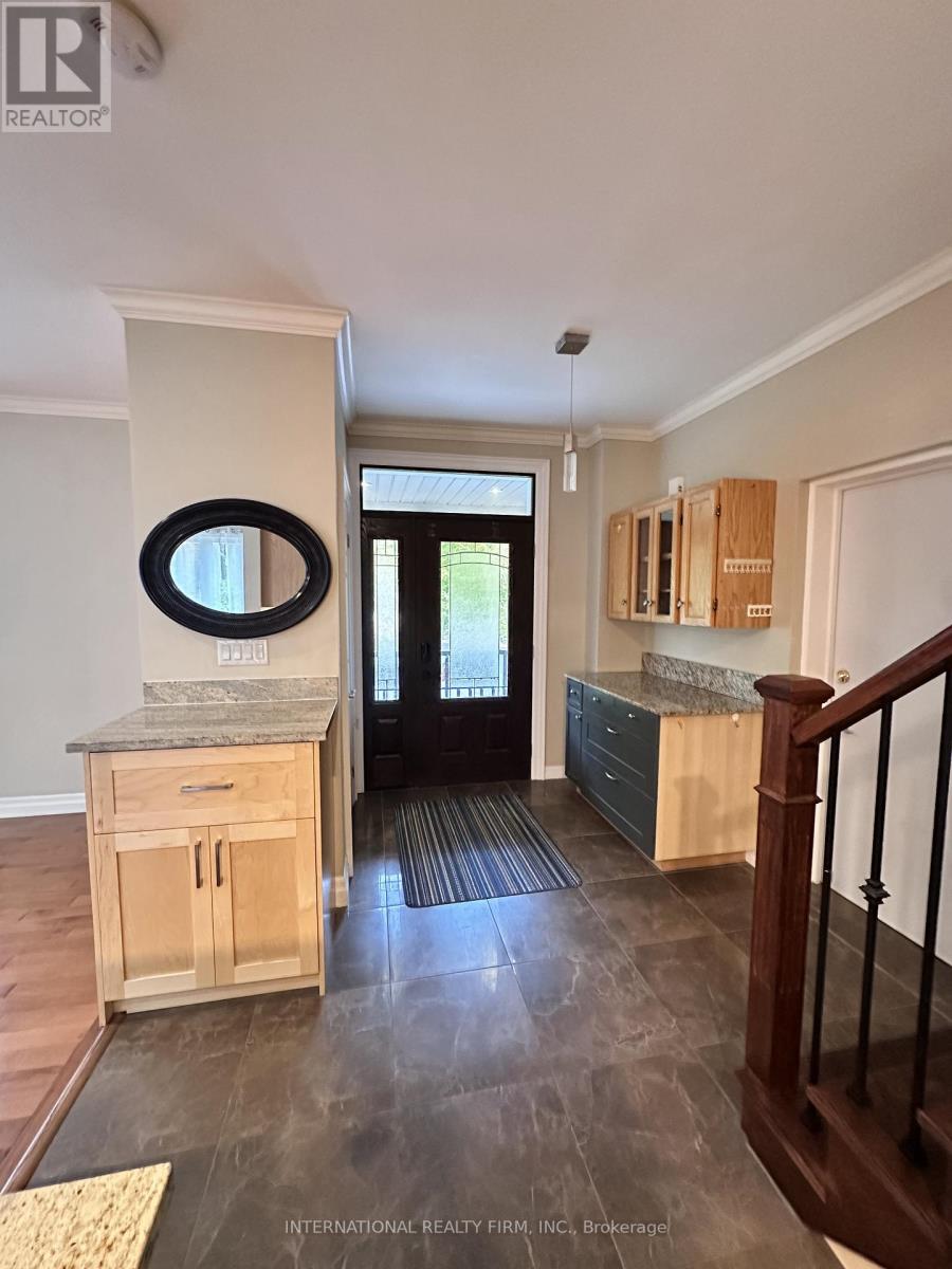 1075 Big Bay Point Road, Barrie, Ontario  L9J 0A2 - Photo 4 - S12770862