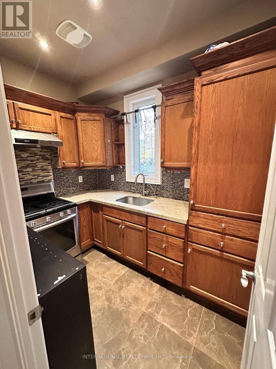 1075 Big Bay Point Road, Barrie, Ontario  L9J 0A2 - Photo 8 - S12770862