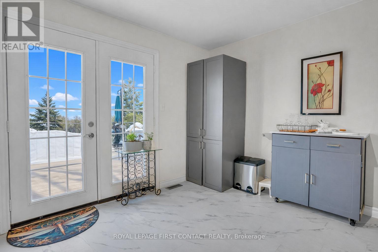 28 Hewitt Place, Barrie (Georgian Drive), Ontario  L4M 7B3 - Photo 12 - S12770876