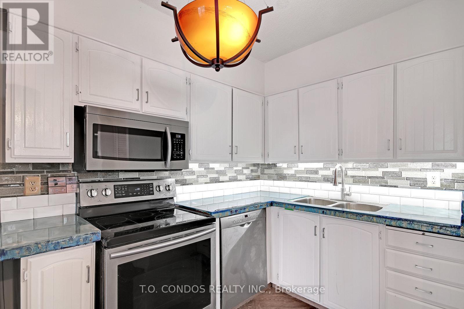 839 - 33 Harbour Square, Toronto, Ontario  M5J 2G2 - Photo 15 - C12770142