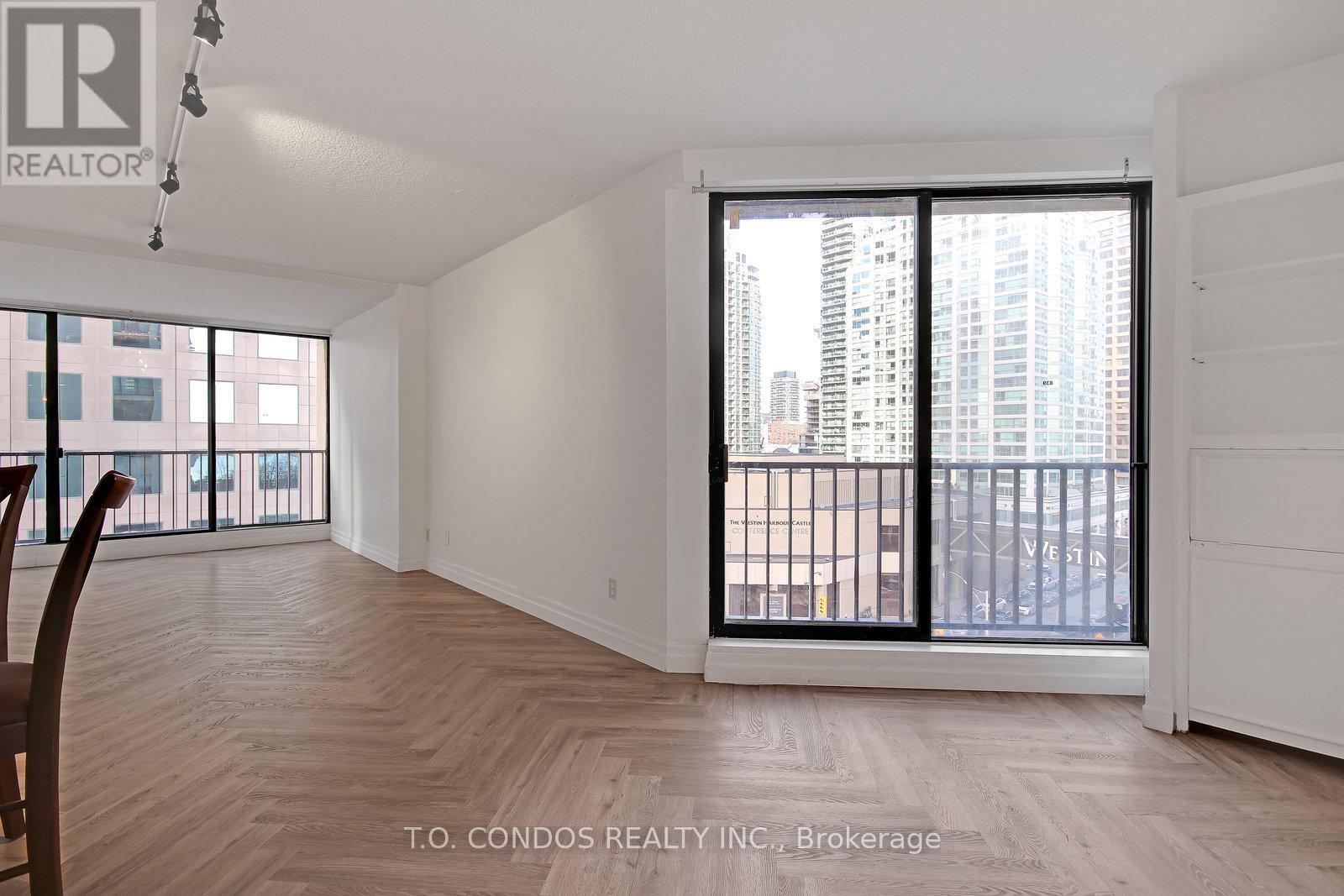 839 - 33 Harbour Square, Toronto, Ontario  M5J 2G2 - Photo 12 - C12770142