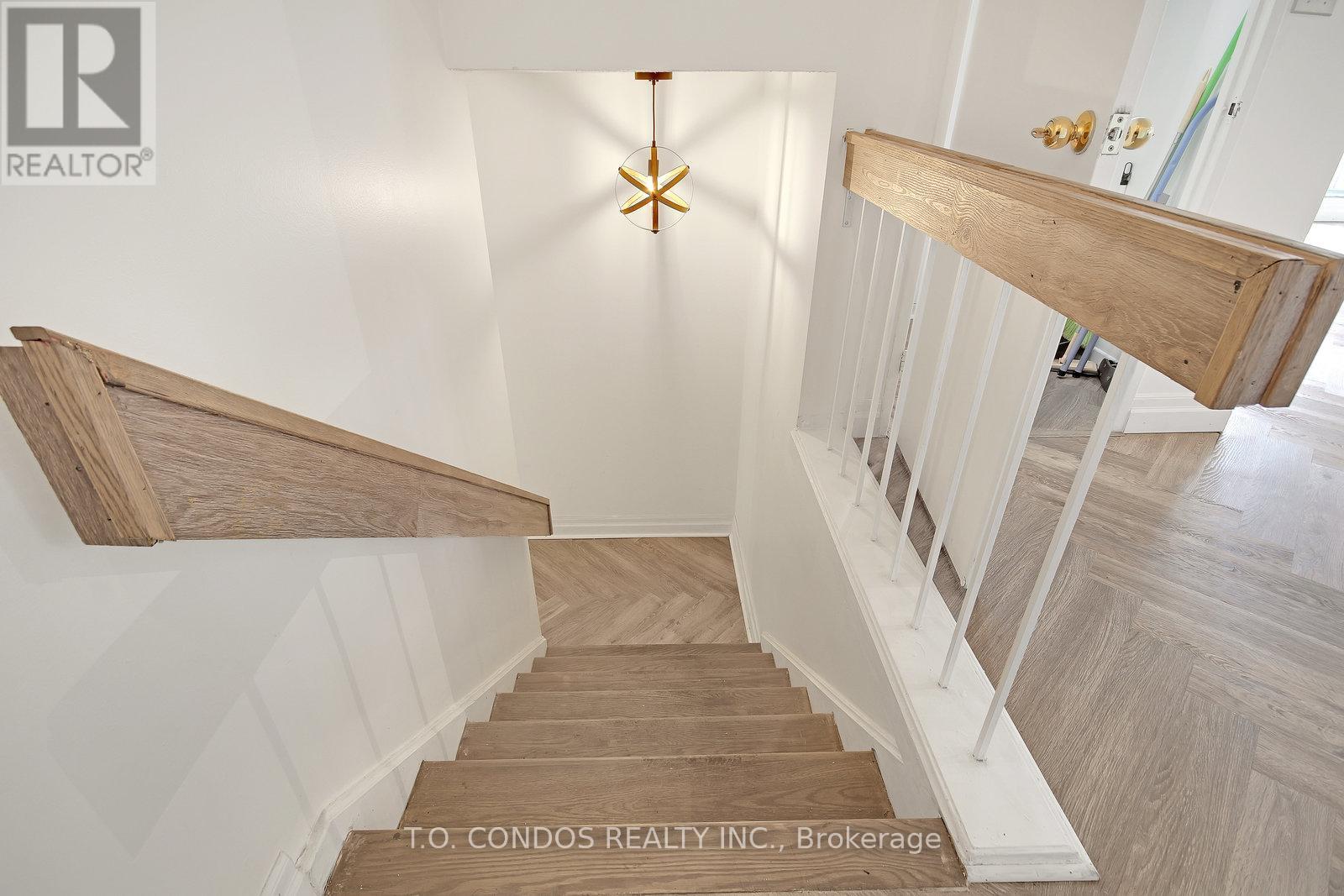 839 - 33 Harbour Square, Toronto, Ontario  M5J 2G2 - Photo 19 - C12770142