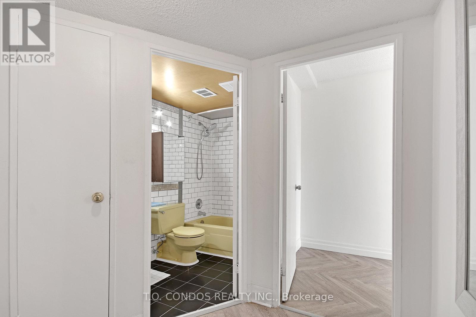 839 - 33 Harbour Square, Toronto, Ontario  M5J 2G2 - Photo 20 - C12770142