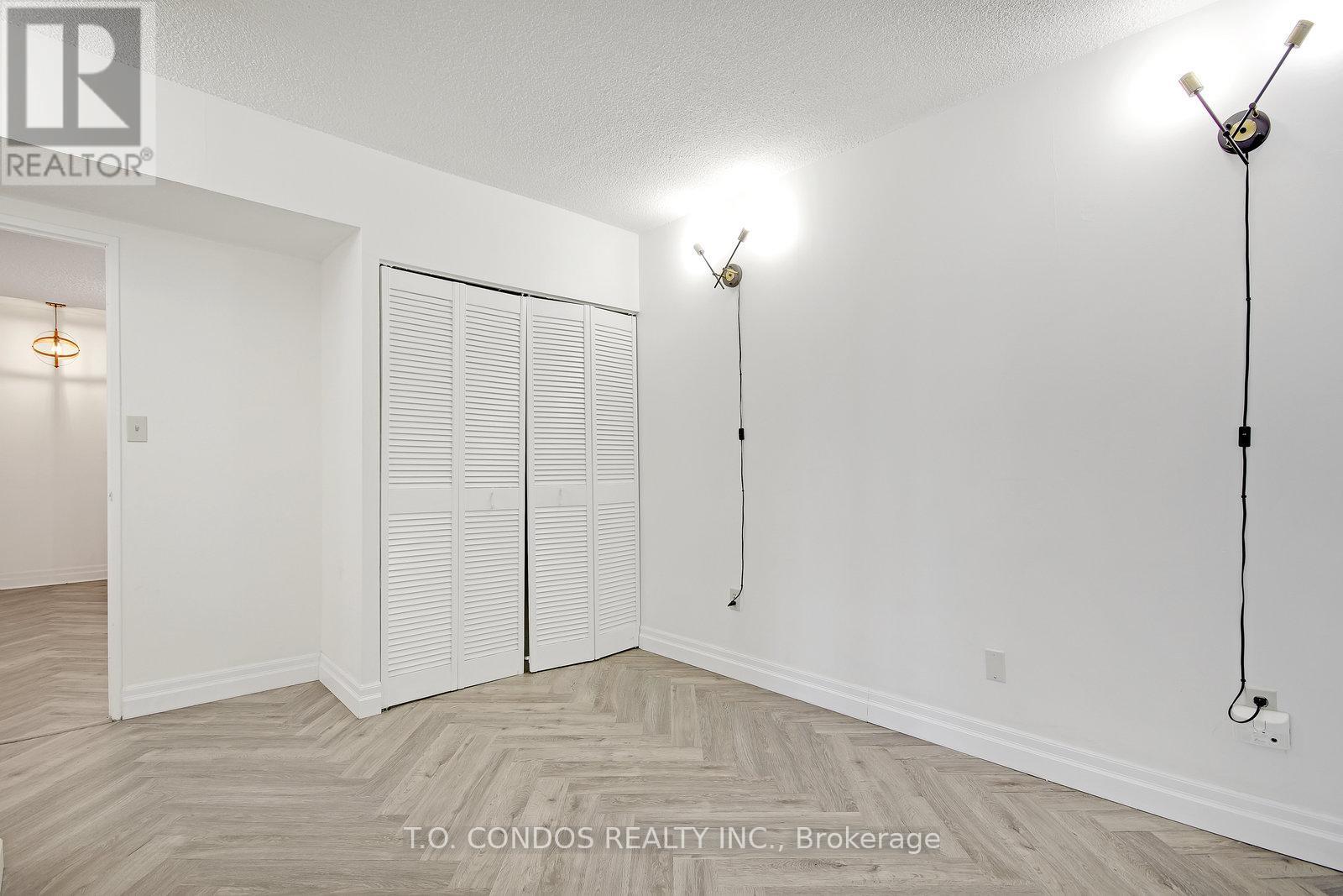 839 - 33 Harbour Square, Toronto, Ontario  M5J 2G2 - Photo 27 - C12770142