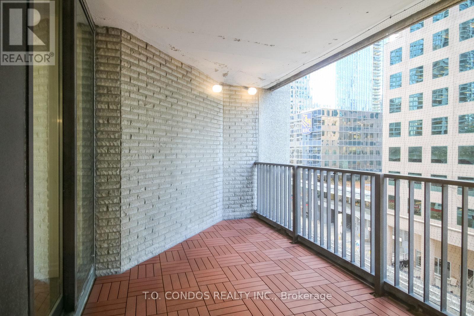 839 - 33 Harbour Square, Toronto, Ontario  M5J 2G2 - Photo 36 - C12770142