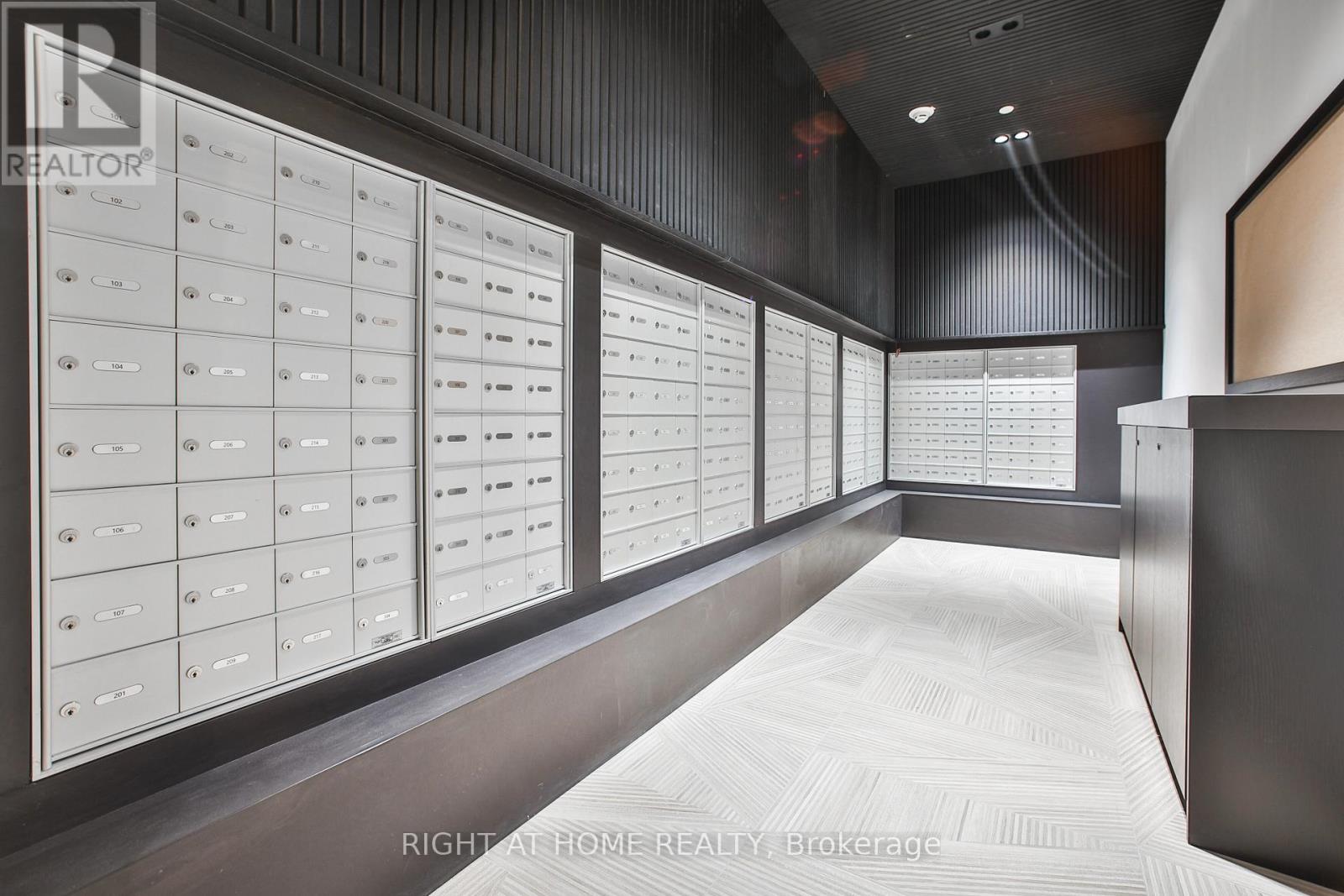 808 - 225 Malta Avenue, Brampton, Ontario  L6Y 6L6 - Photo 3 - W12768510