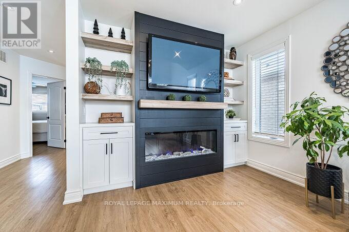 57 Royalton Drive, Caledon, Ontario  L7E 2G1 - Photo 3 - W12770738