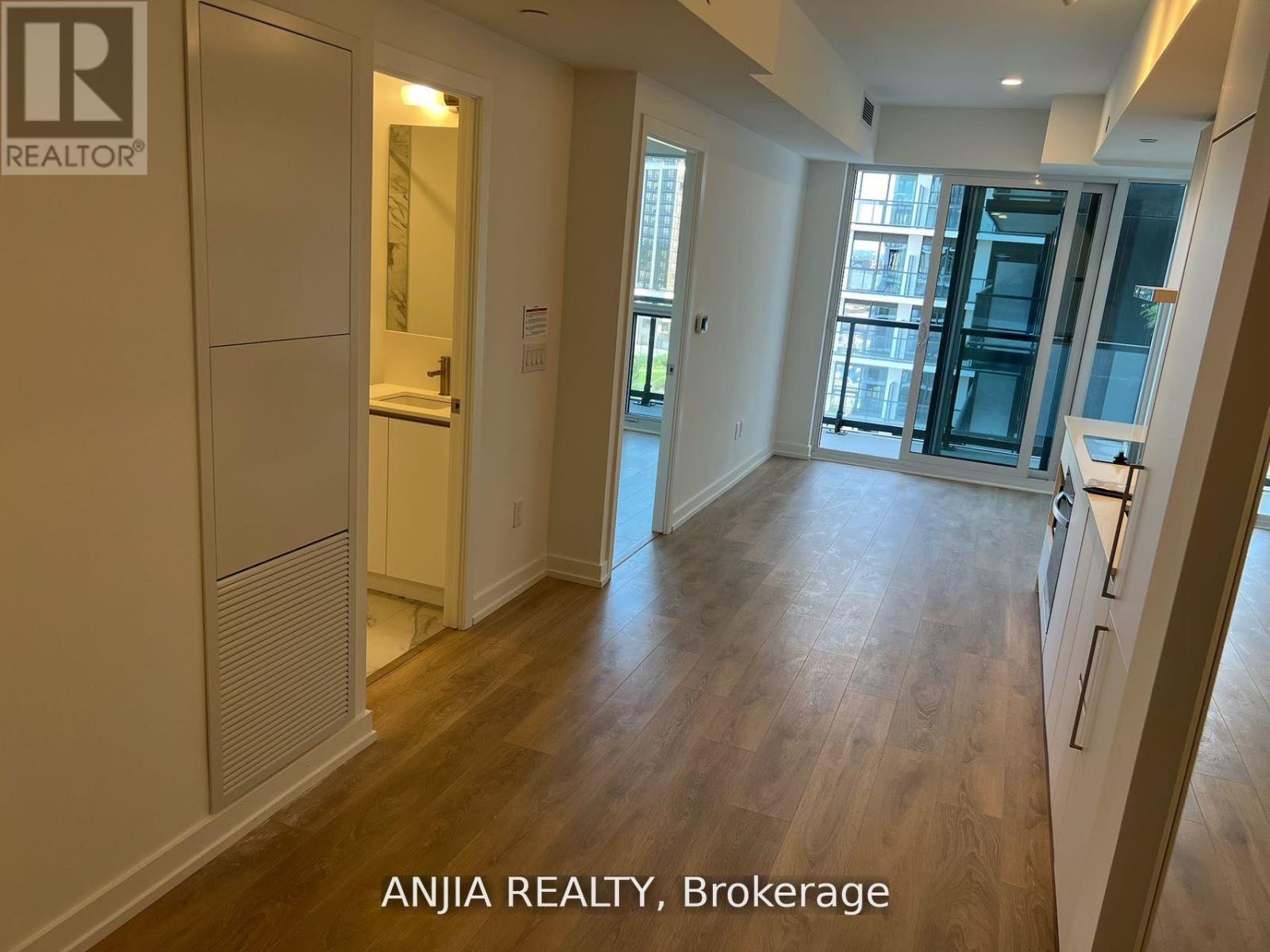 932 - 1100 Sheppard Avenue W, Toronto, Ontario  M3J 0H1 - Photo 3 - W12770742