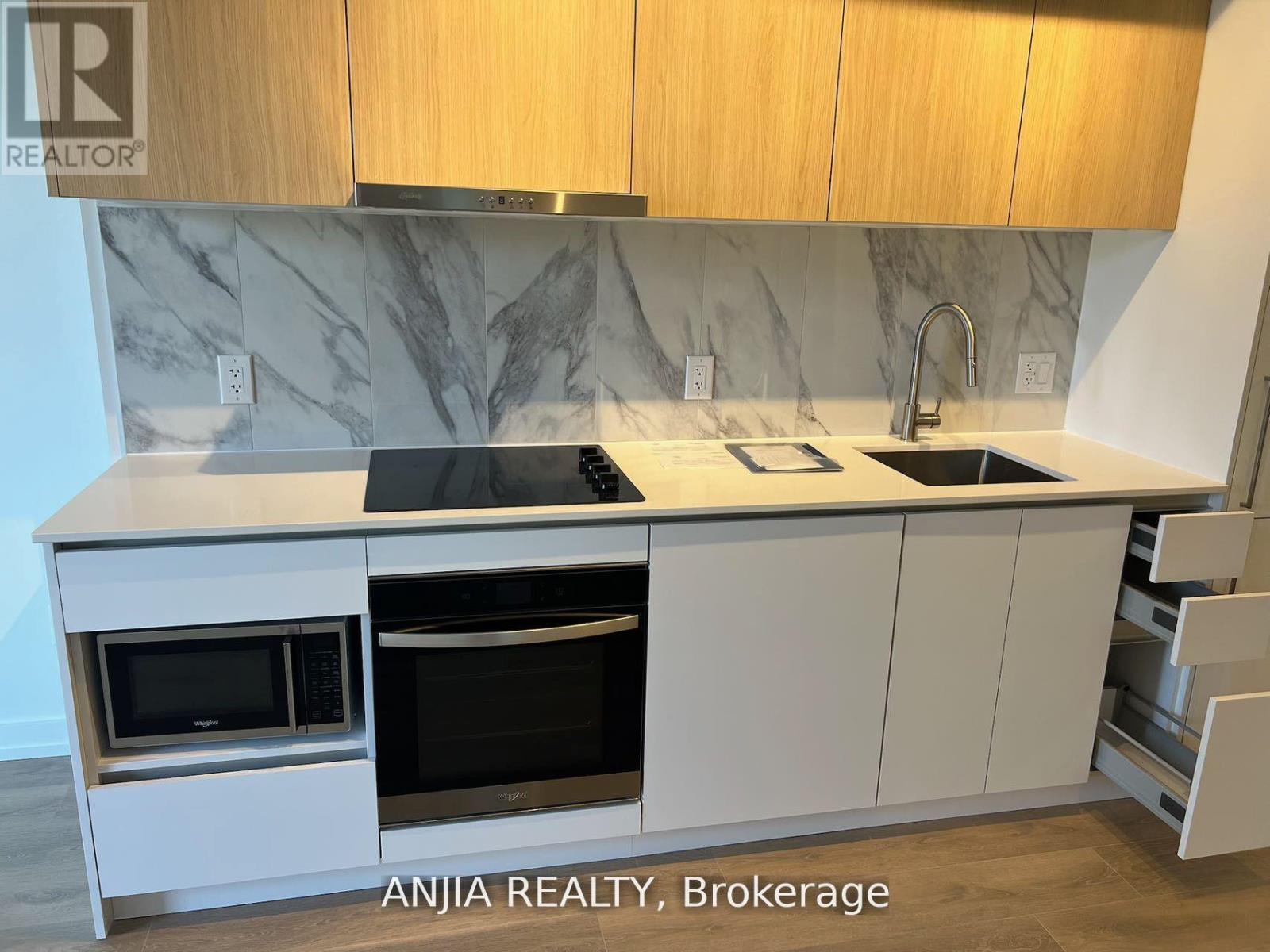 932 - 1100 Sheppard Avenue W, Toronto, Ontario  M3J 0H1 - Photo 4 - W12770742