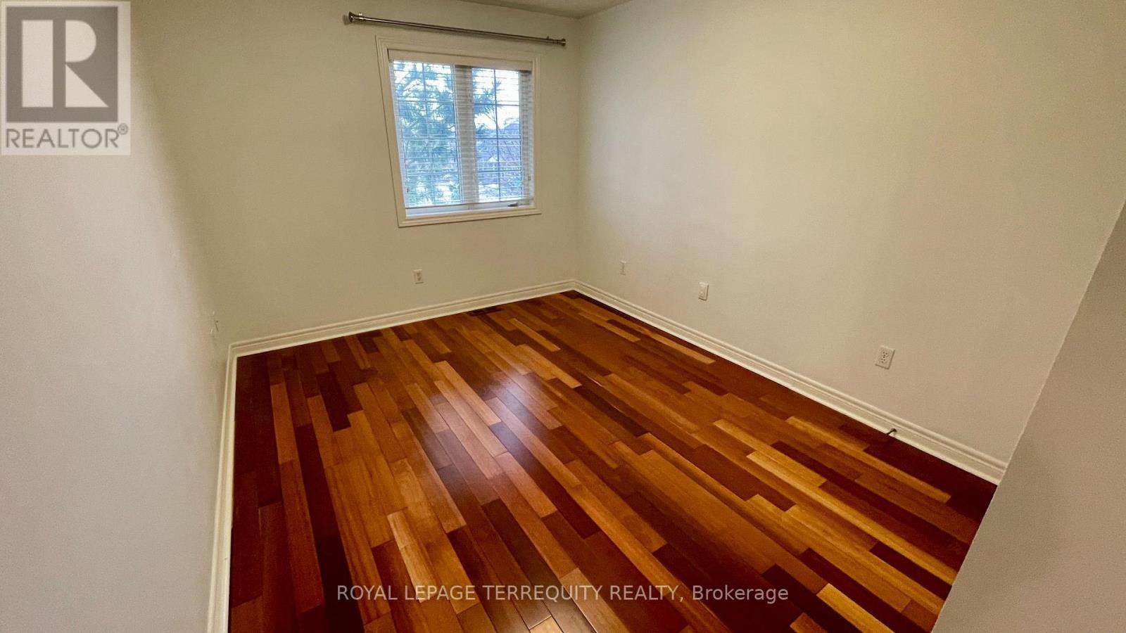 2089 Blackforest Crescent, Oakville, Ontario  L6M 4T5 - Photo 16 - W12770786