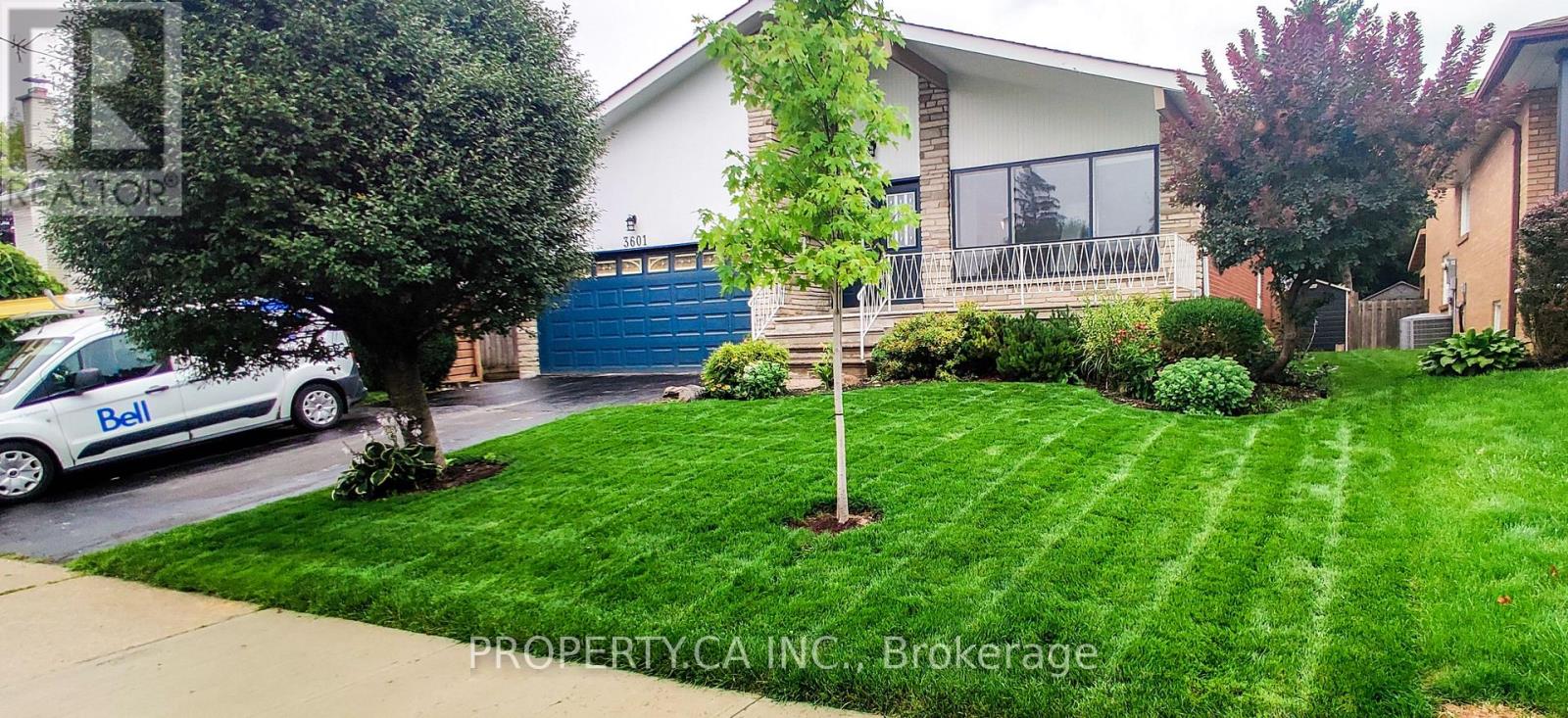 3601 Golden Orchard Drive, Mississauga, Ontario  L4Y 3H9 - Photo 2 - W12770798