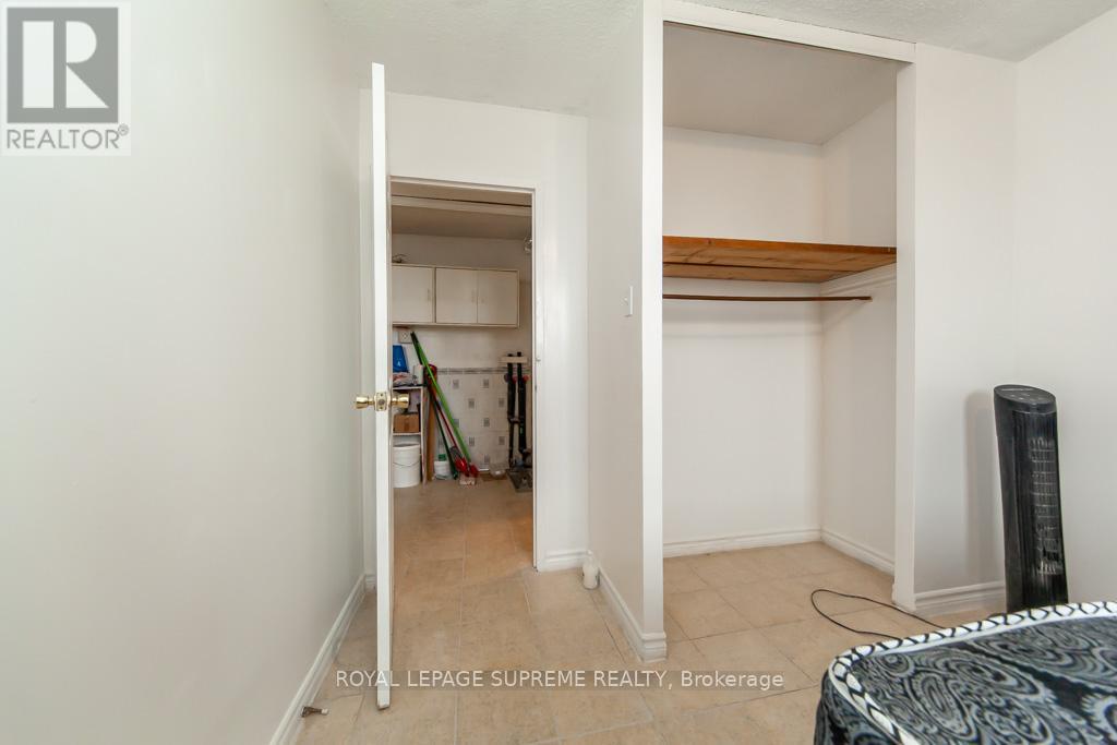 908 - 940 Caledonia Road, Toronto, Ontario  M6B 3Y4 - Photo 29 - W12770818
