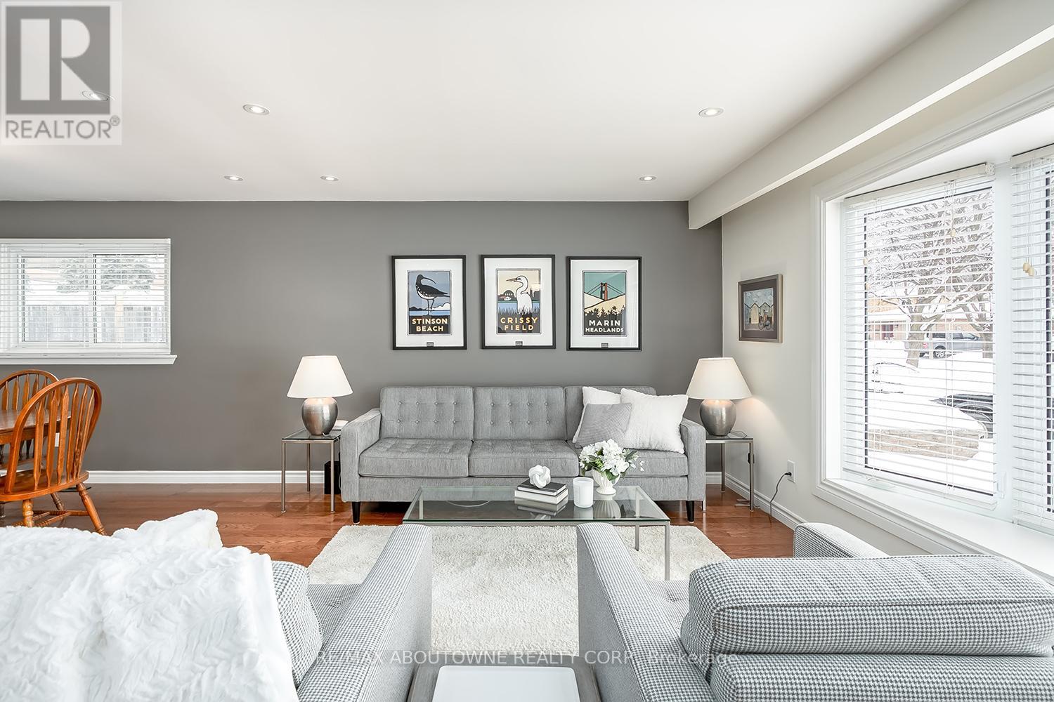 2348 Devon Road, Oakville, Ontario  L6J 5R5 - Photo 10 - W12770832