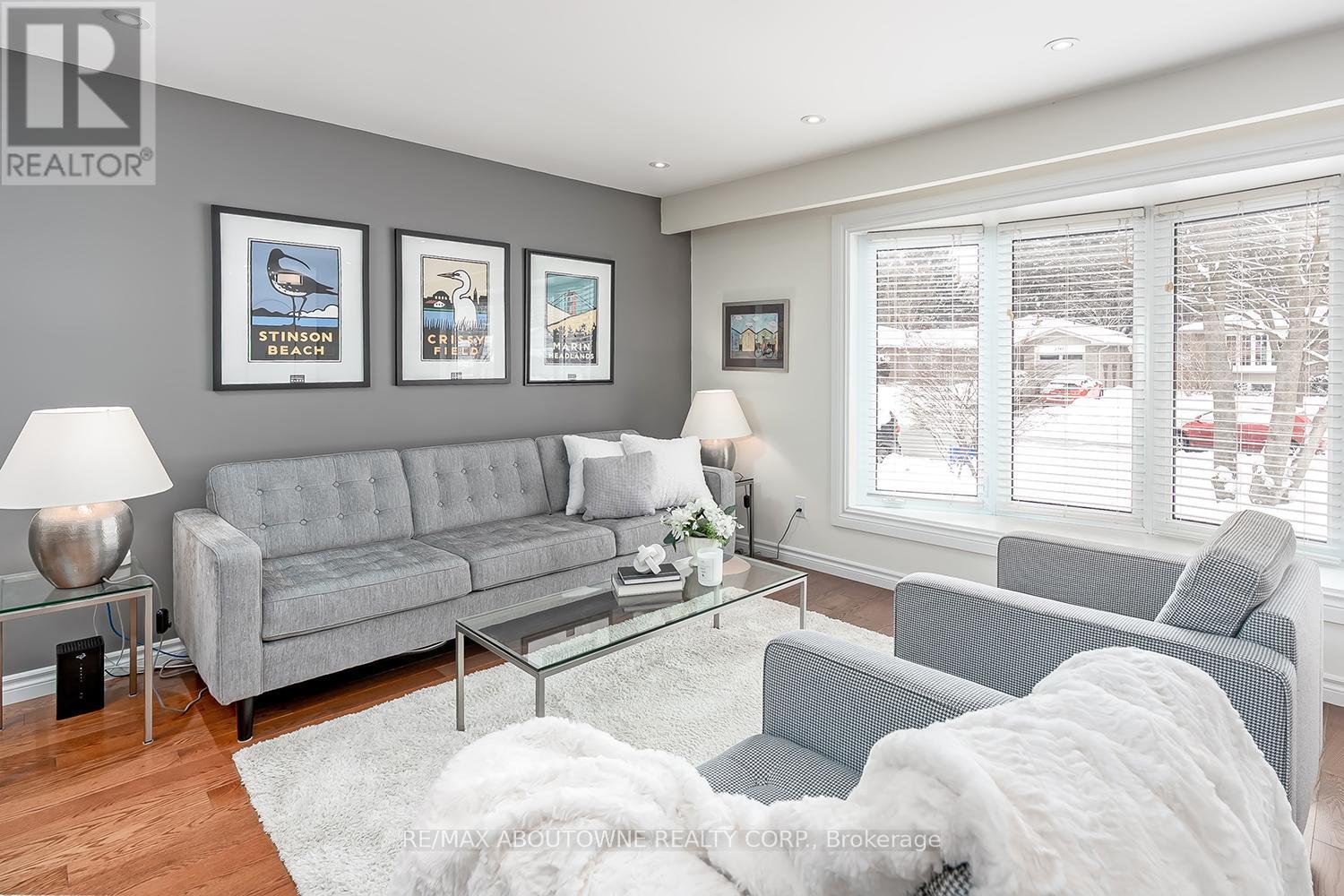 2348 Devon Road, Oakville, Ontario  L6J 5R5 - Photo 9 - W12770832