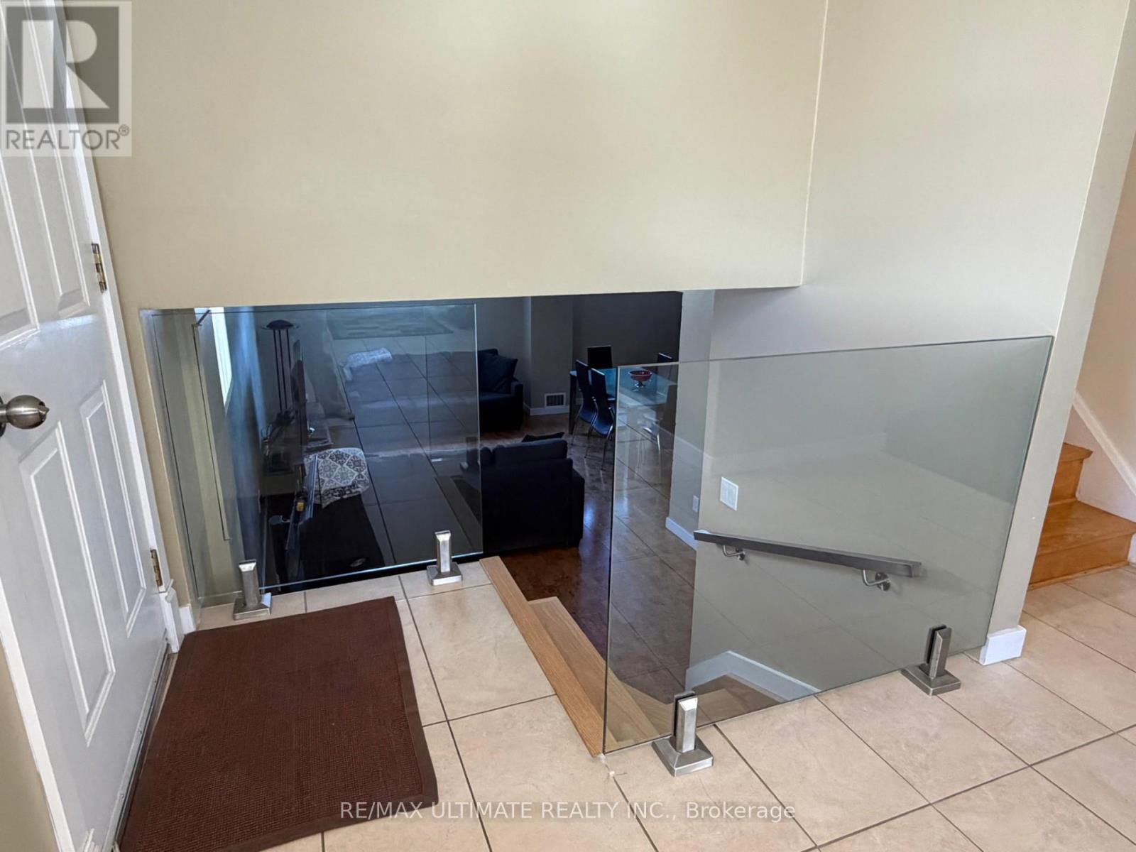 2201 Stir Crescent, Mississauga, Ontario  L4Y 3V2 - Photo 14 - W12770848