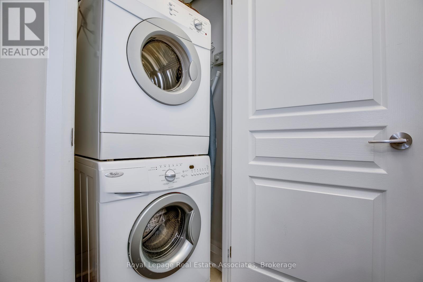 308 - 1 Hurontario Street, Mississauga, Ontario  L5G 0A3 - Photo 36 - W12770850