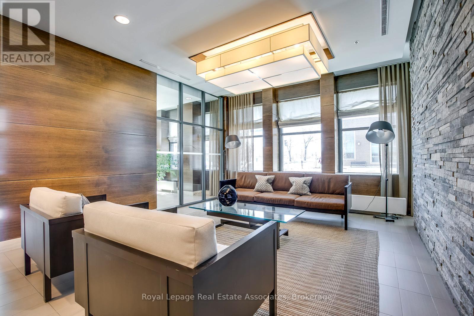 308 - 1 Hurontario Street, Mississauga, Ontario  L5G 0A3 - Photo 5 - W12770850