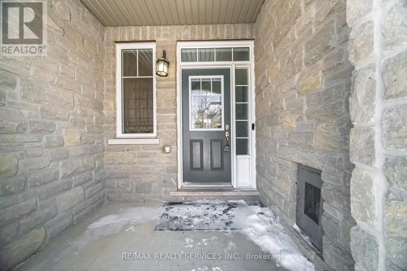 5 Maple Cider Street, Caledon, Ontario  L7C 3V2 - Photo 10 - W12770868