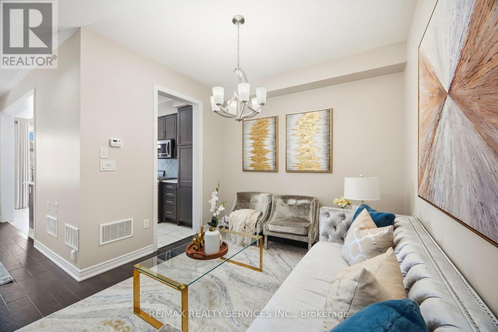 5 Maple Cider Street, Caledon, Ontario  L7C 3V2 - Photo 13 - W12770868