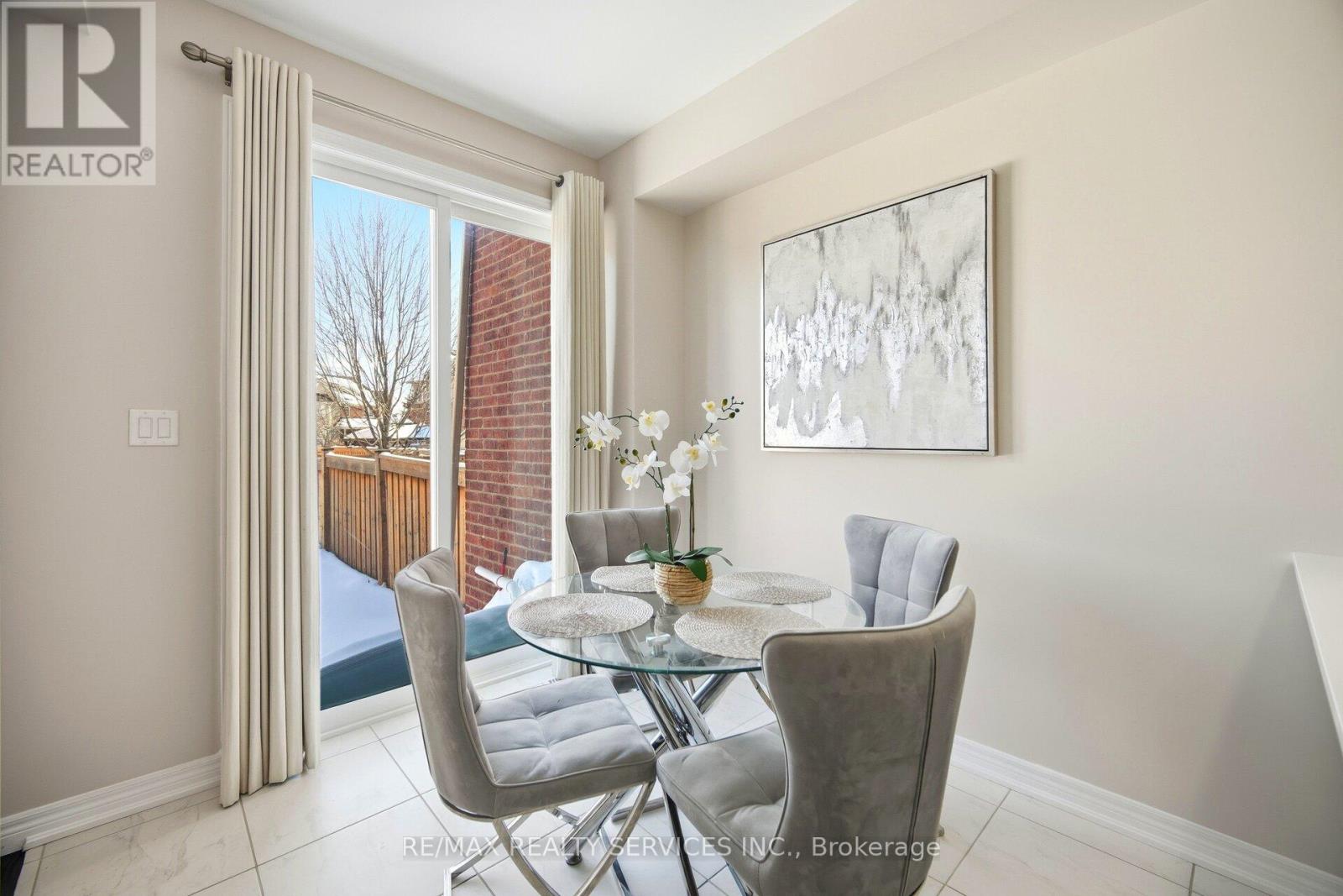 5 Maple Cider Street, Caledon, Ontario  L7C 3V2 - Photo 19 - W12770868