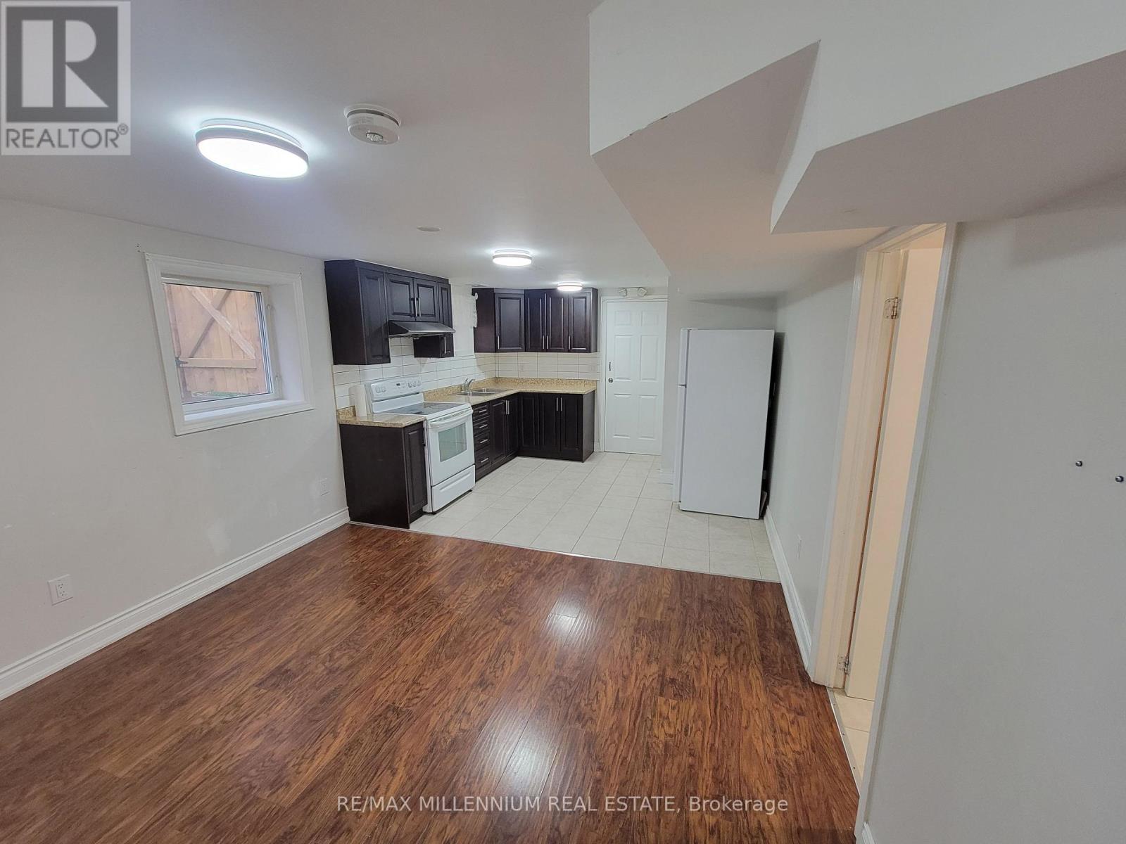 Lower - 77 Ashford Court, Brampton, Ontario  L6V 3E2 - Photo 3 - W12770896