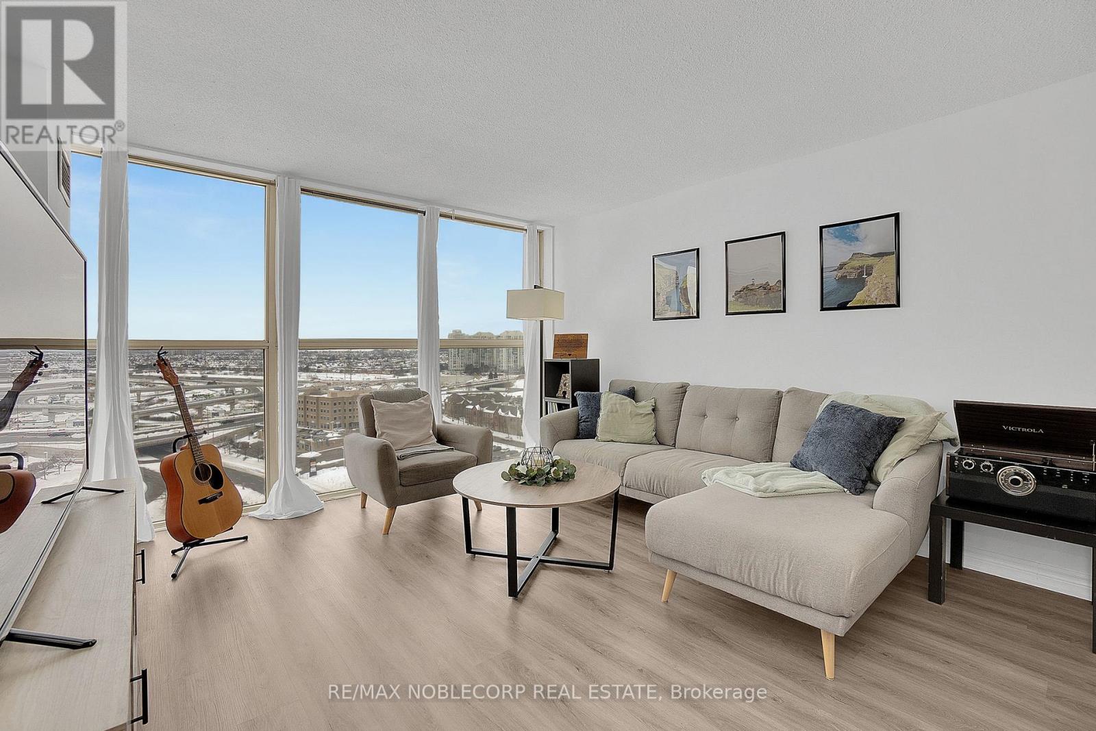 1902 - 4205 Shipp Drive, Mississauga, Ontario  L4Z 2Y8 - Photo 15 - W12770898