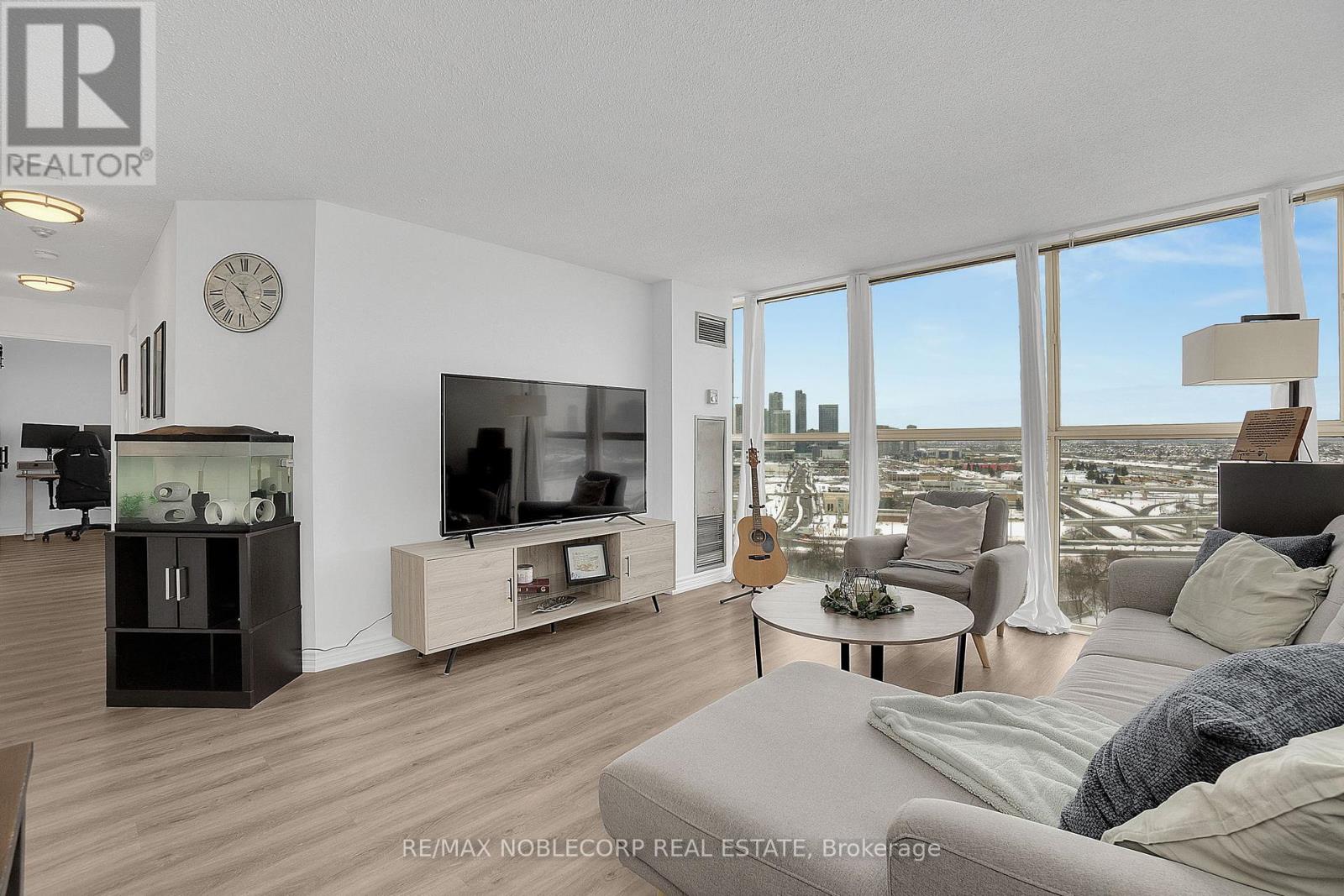 1902 - 4205 Shipp Drive, Mississauga, Ontario  L4Z 2Y8 - Photo 18 - W12770898