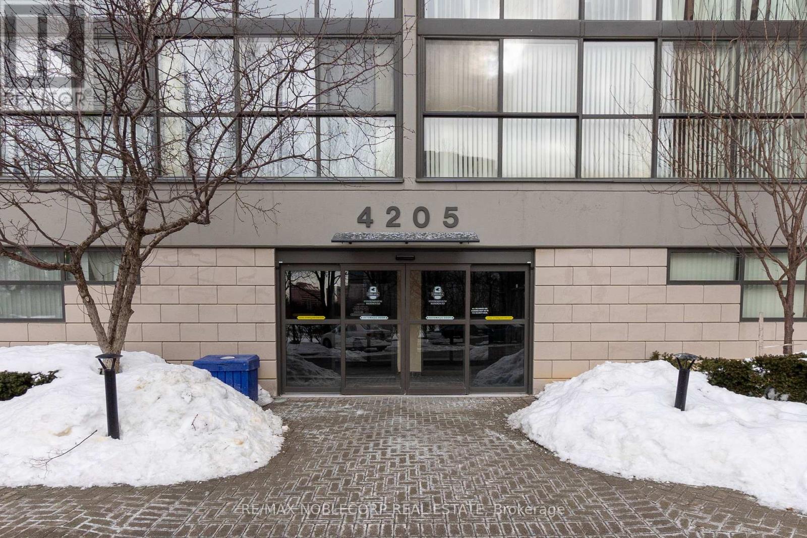 1902 - 4205 Shipp Drive, Mississauga, Ontario  L4Z 2Y8 - Photo 4 - W12770898