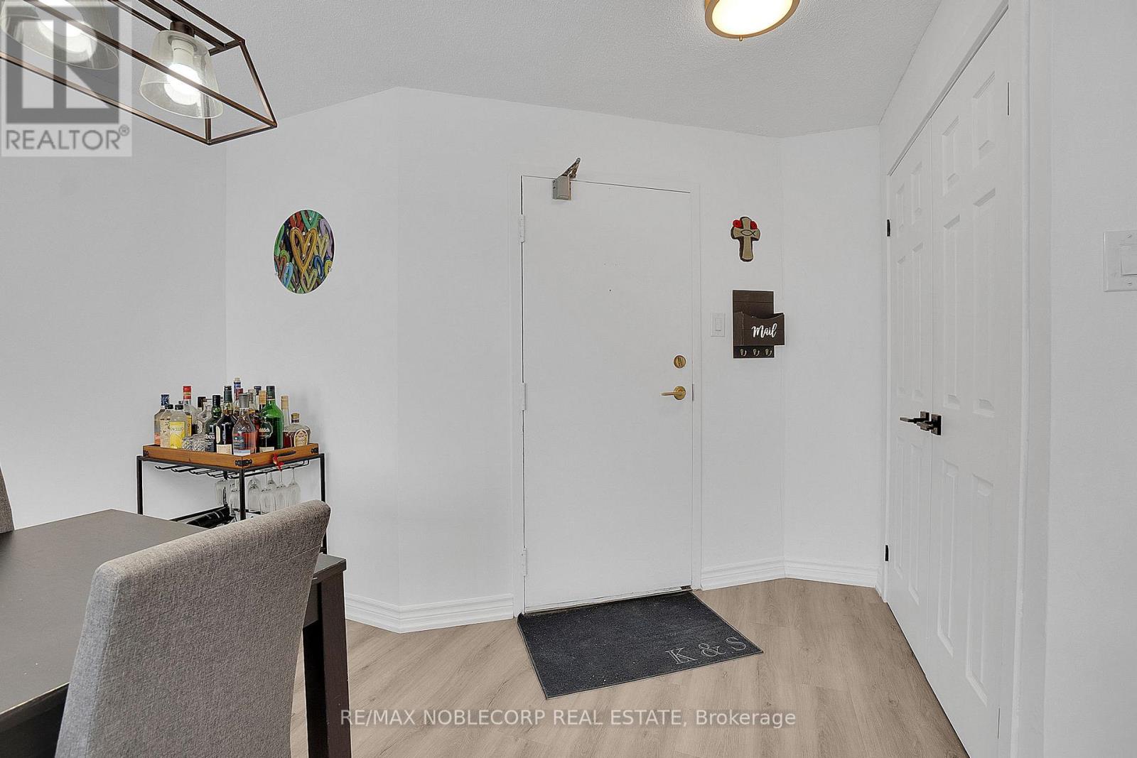 1902 - 4205 Shipp Drive, Mississauga, Ontario  L4Z 2Y8 - Photo 6 - W12770898