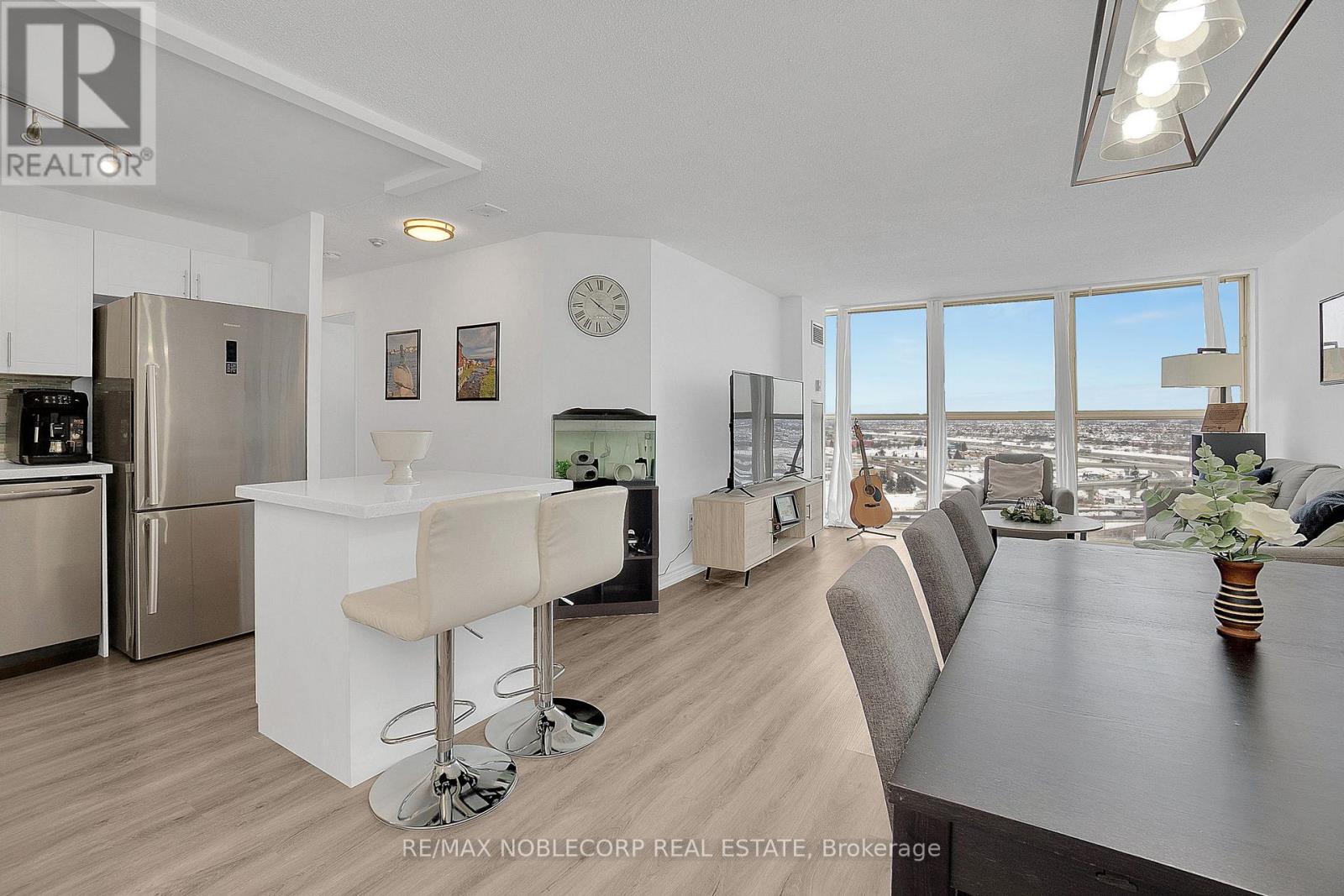 1902 - 4205 Shipp Drive, Mississauga, Ontario  L4Z 2Y8 - Photo 7 - W12770898