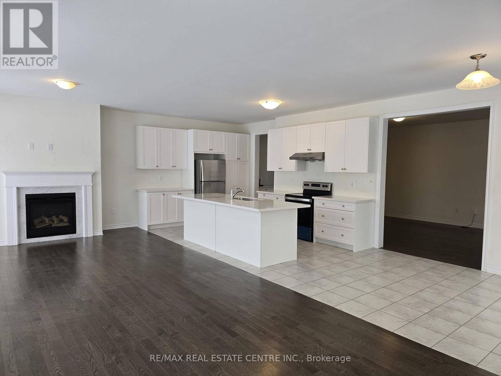 22 Spinland Street, Caledon, Ontario  L7C 4K4 - Photo 12 - W12770926