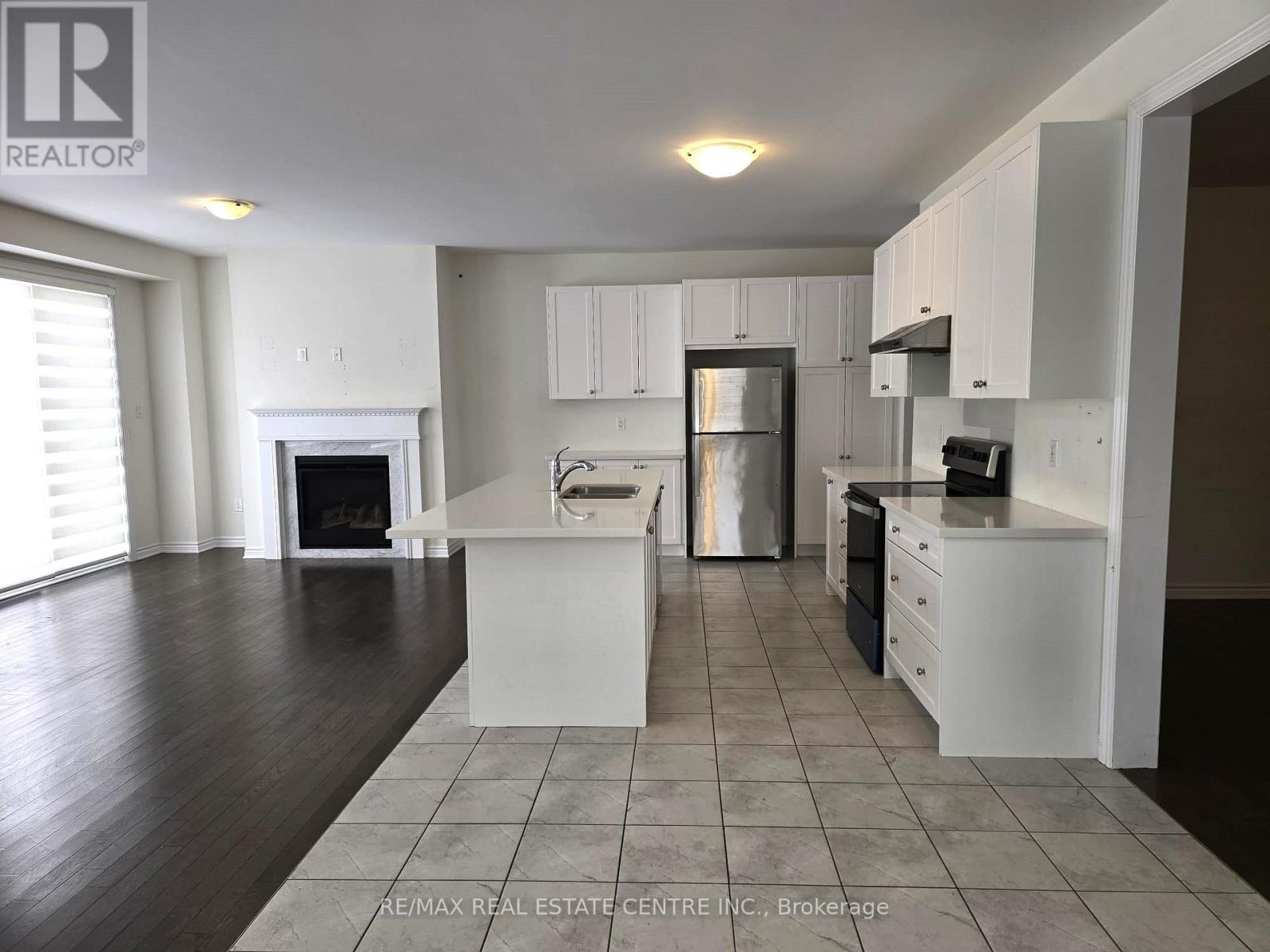 22 Spinland Street, Caledon, Ontario  L7C 4K4 - Photo 13 - W12770926