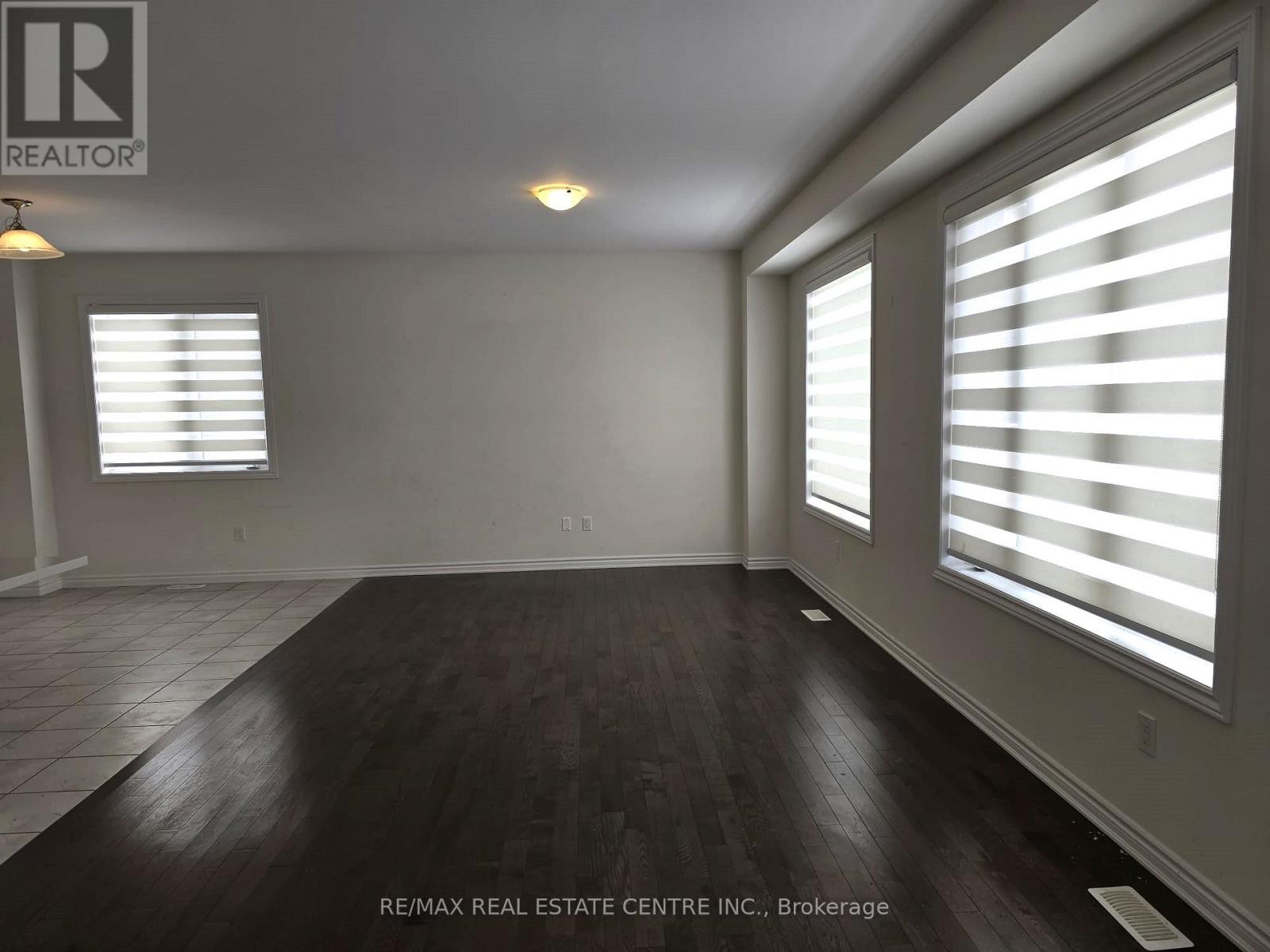 22 Spinland Street, Caledon, Ontario  L7C 4K4 - Photo 14 - W12770926