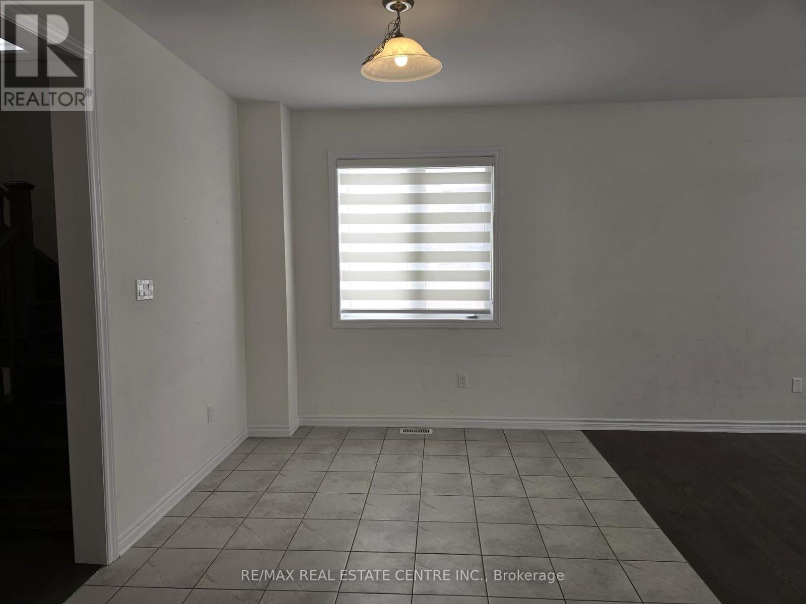 22 Spinland Street, Caledon, Ontario  L7C 4K4 - Photo 15 - W12770926