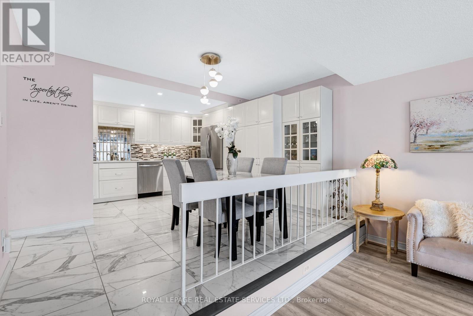 605 - 20 Speers Road, Oakville (Co Central), Ontario  L6K 3R5 - Photo 14 - W12770948