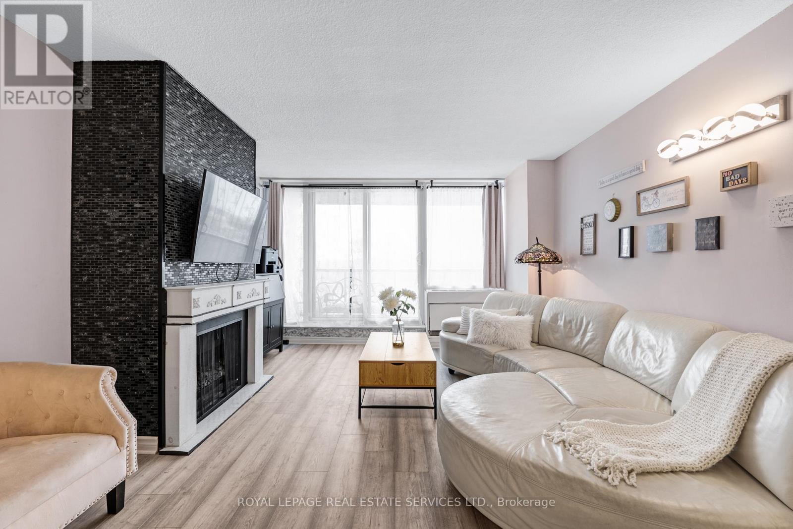 605 - 20 Speers Road, Oakville (Co Central), Ontario  L6K 3R5 - Photo 17 - W12770948