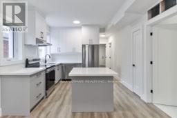 Main - 6 Chudleigh Road, Toronto (Caledonia-Fairbank), Ontario  M6E 1Y8 - Photo 9 - W12770968