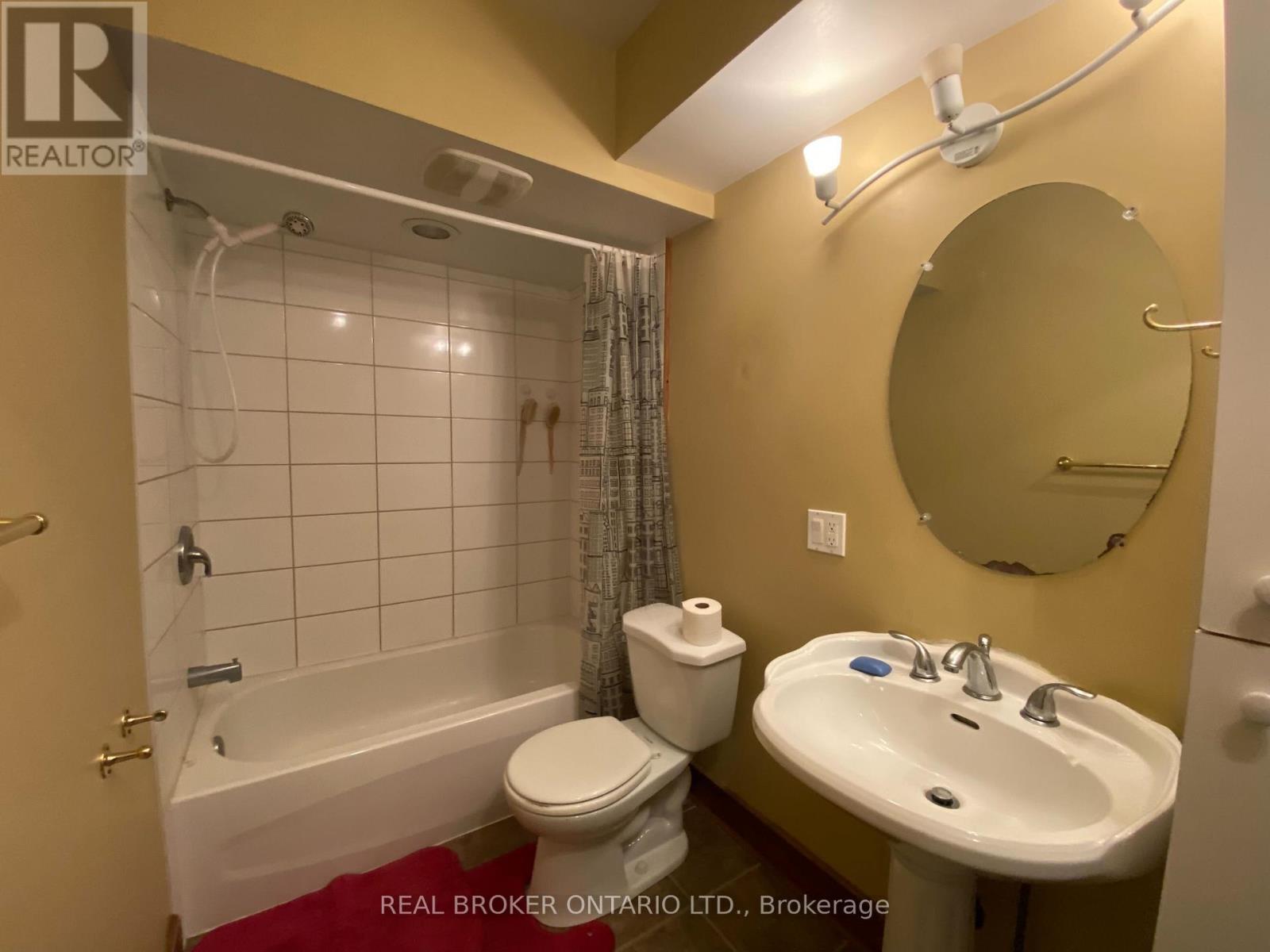 Unit A - 18 First Avenue, Orangeville, Ontario  L9W 1H8 - Photo 8 - W12771000