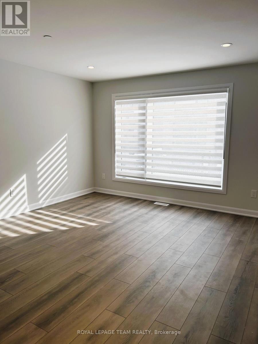 28 - 301 Glenroy Gilbert Drive, Ottawa, Ontario  K2J 7N9 - Photo 11 - X12715198
