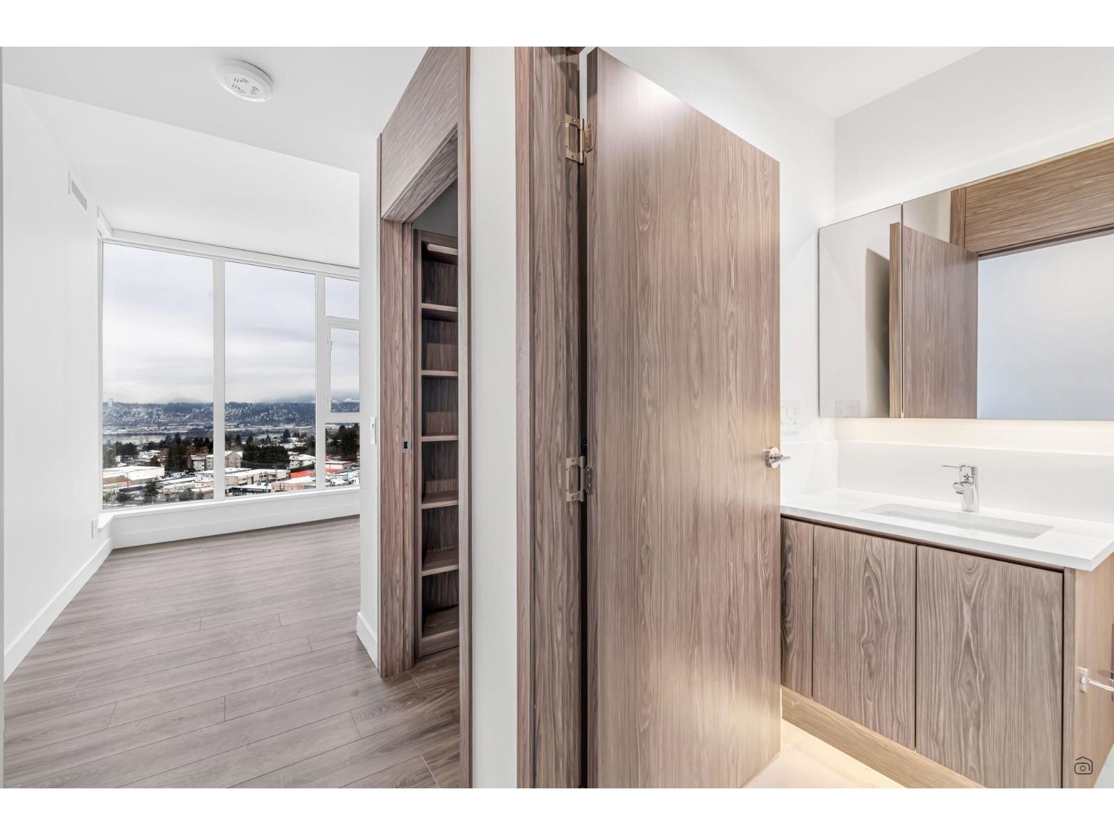 1208 10750 135a Street, Surrey, British Columbia  V3T 0V4 - Photo 16 - R3087298