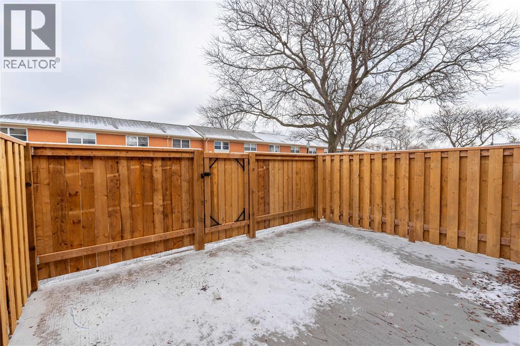 834 Exmouth Street Unit# 23, Sarnia, Ontario  N7T 5R2 - Photo 3 - 26002831