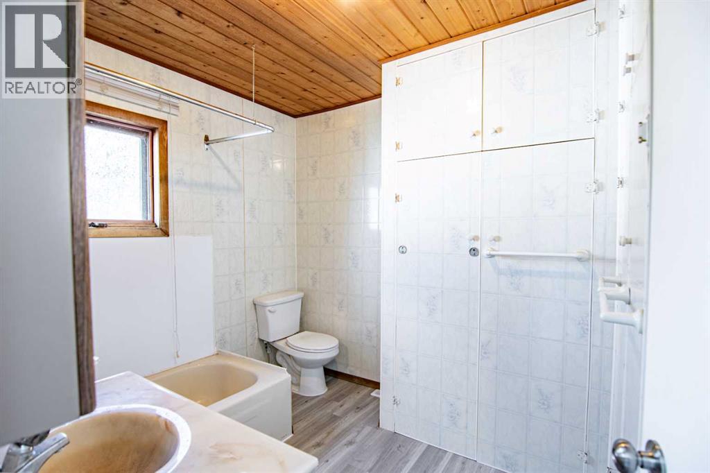 39061 Range Road 220, Rural Stettler No. 6, Alberta  T0C 2E0 - Photo 14 - A2212555