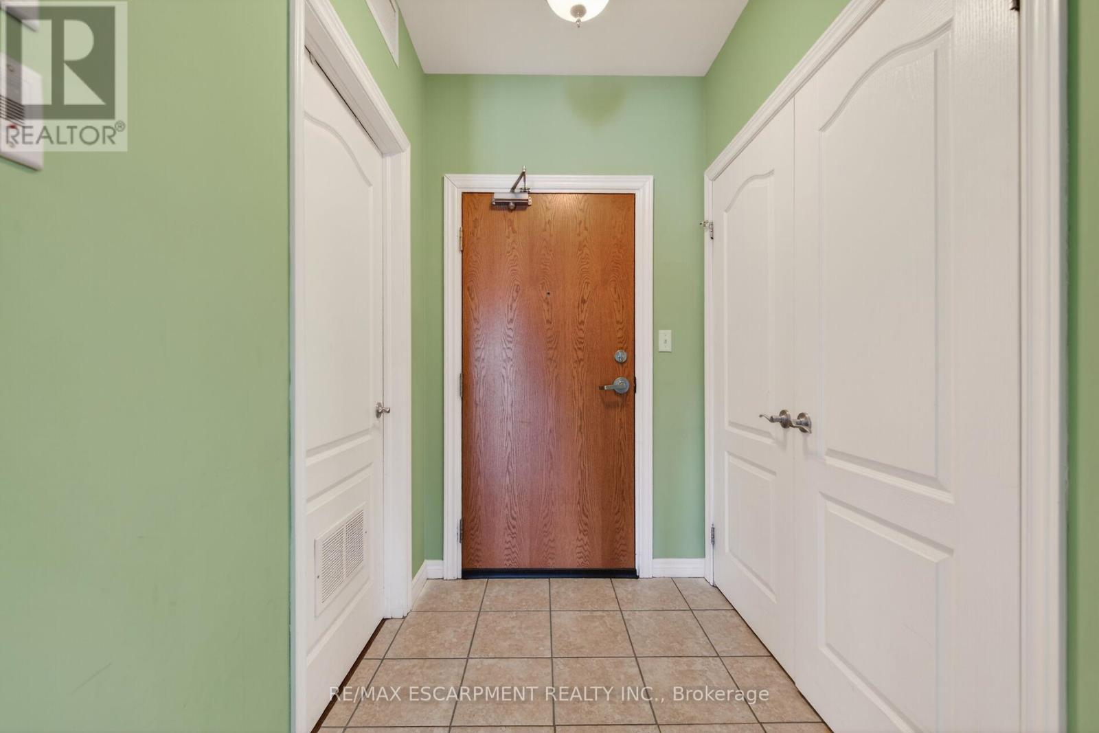 312 - 59 Critzia Drive, Hamilton, Ontario  L0R 1W0 - Photo 6 - X12770766