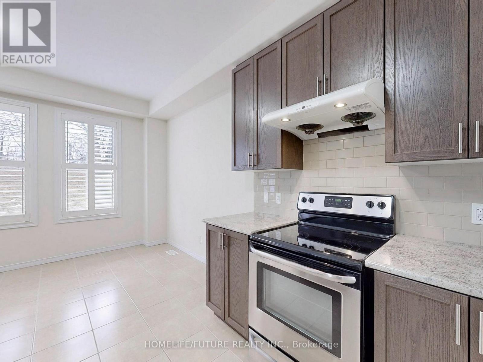 526 Joslin Street, Peterborough, Ontario  K9J 0H9 - Photo 15 - X12770816